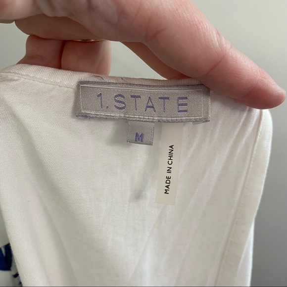 1. State blue & white leaf print top M - Picture 7 of 8